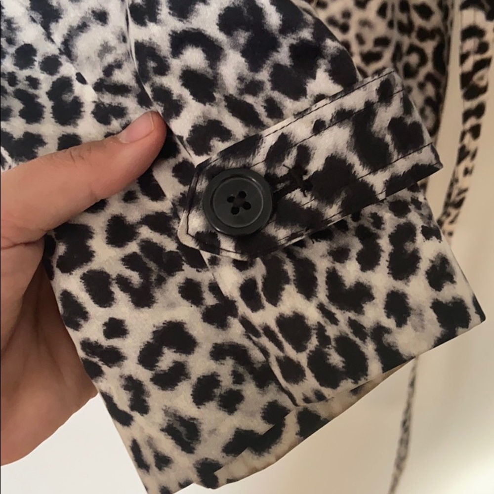 Leopard Outerwear Jacket - Picture 2 of 6